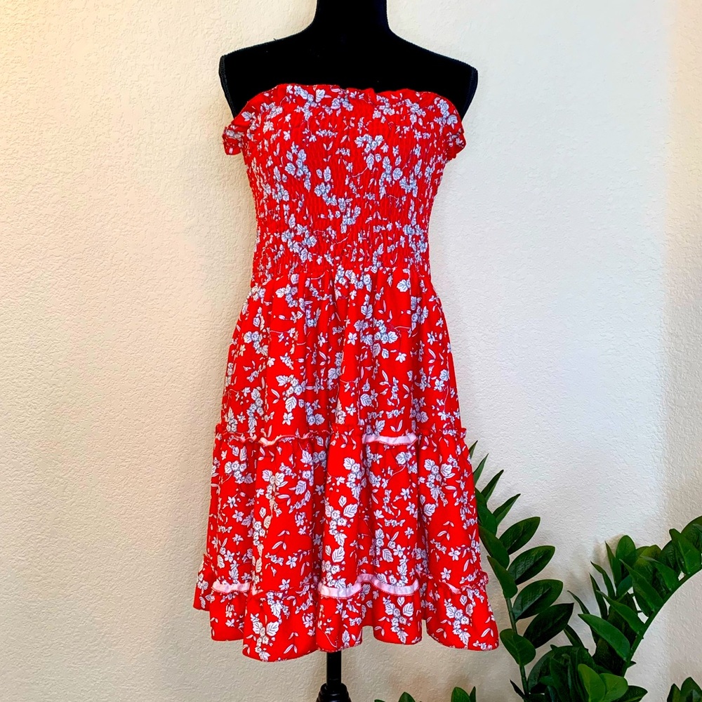 Floral strapless dress